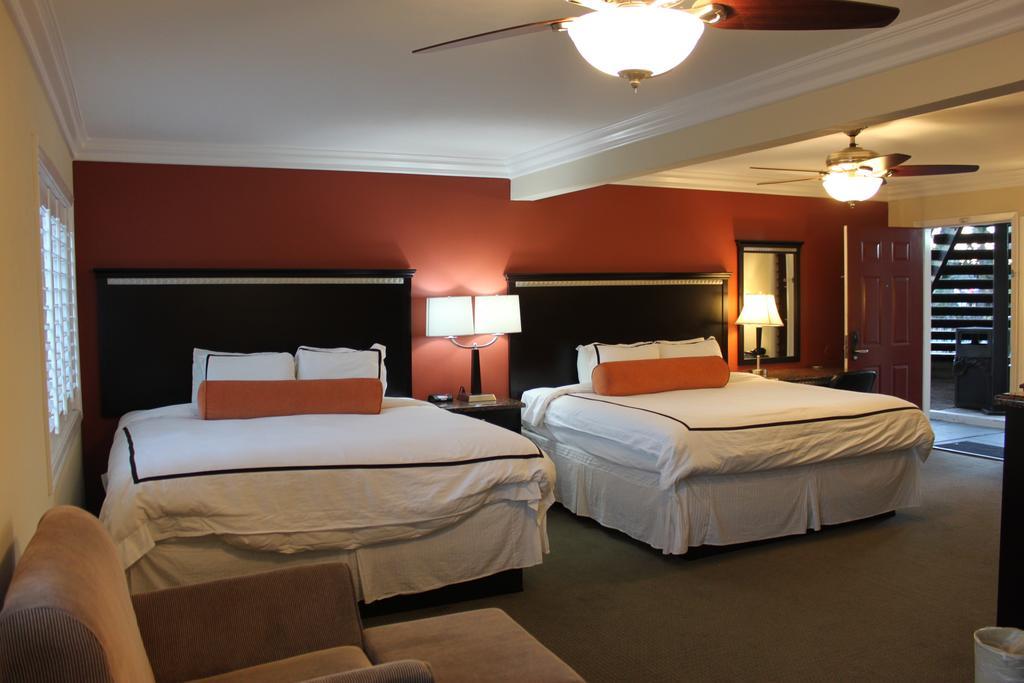Travelodge By Wyndham Santa Maria Esterno foto