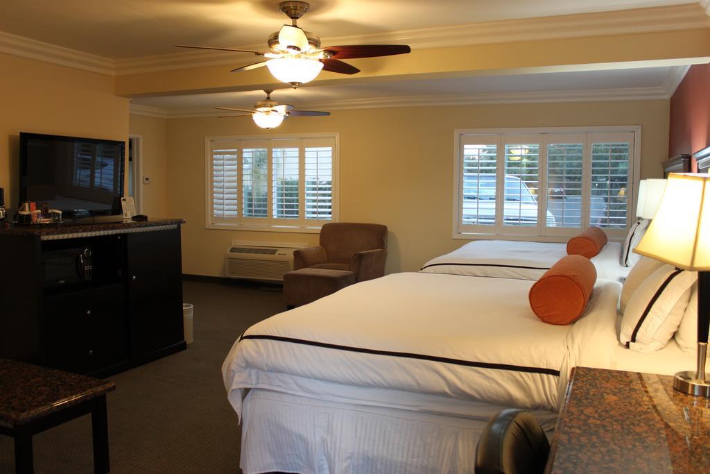 Travelodge By Wyndham Santa Maria Esterno foto