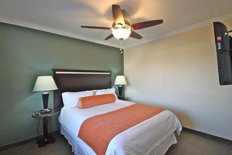 Travelodge By Wyndham Santa Maria Esterno foto