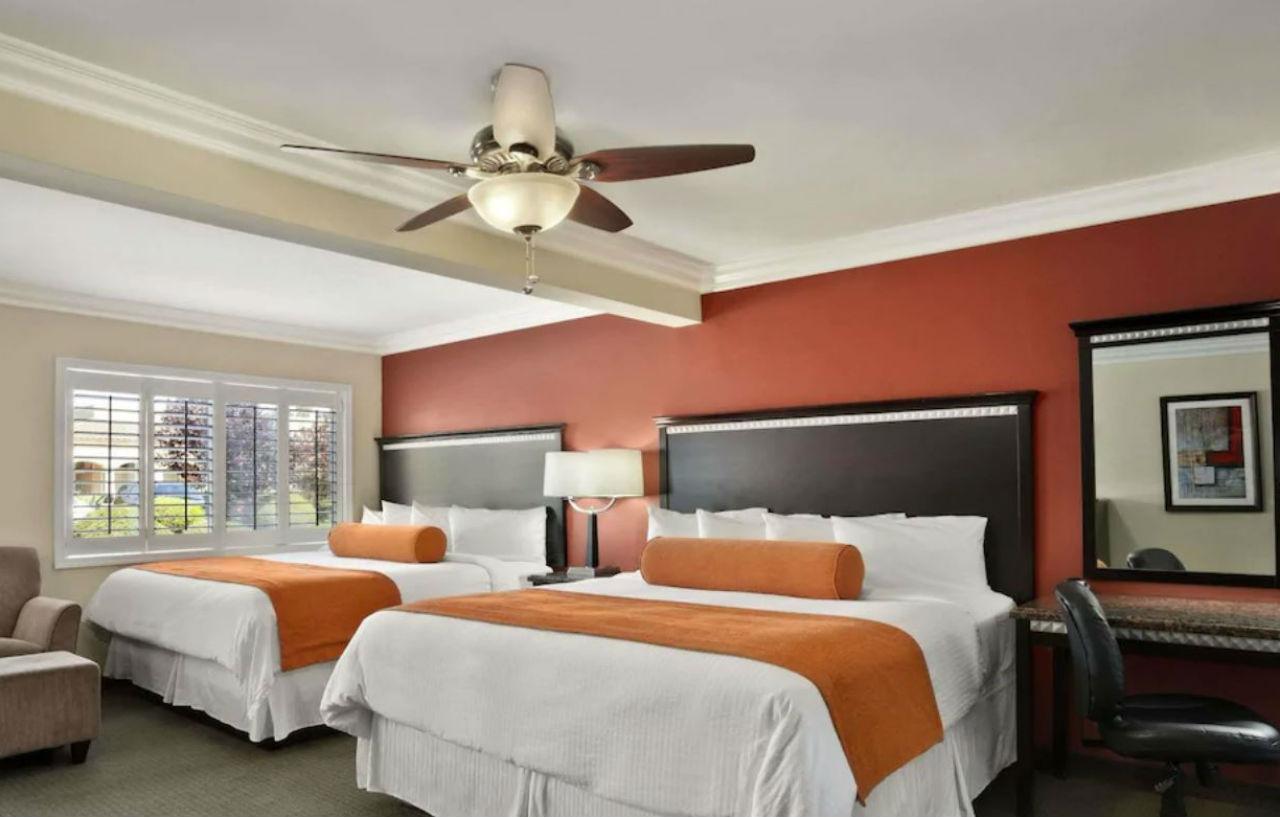 Travelodge By Wyndham Santa Maria Esterno foto